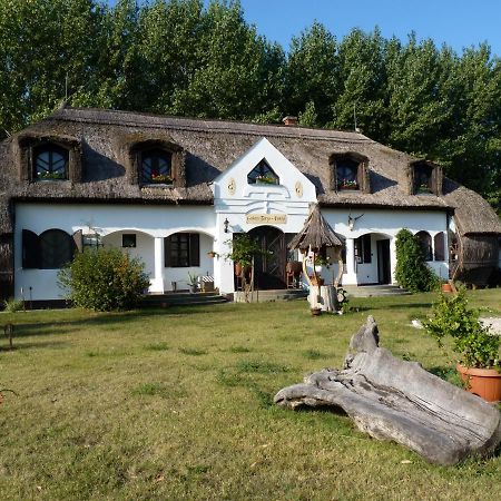 Gedeon Tanya Panzio Guest House Jakabszállás Eksteriør bilde