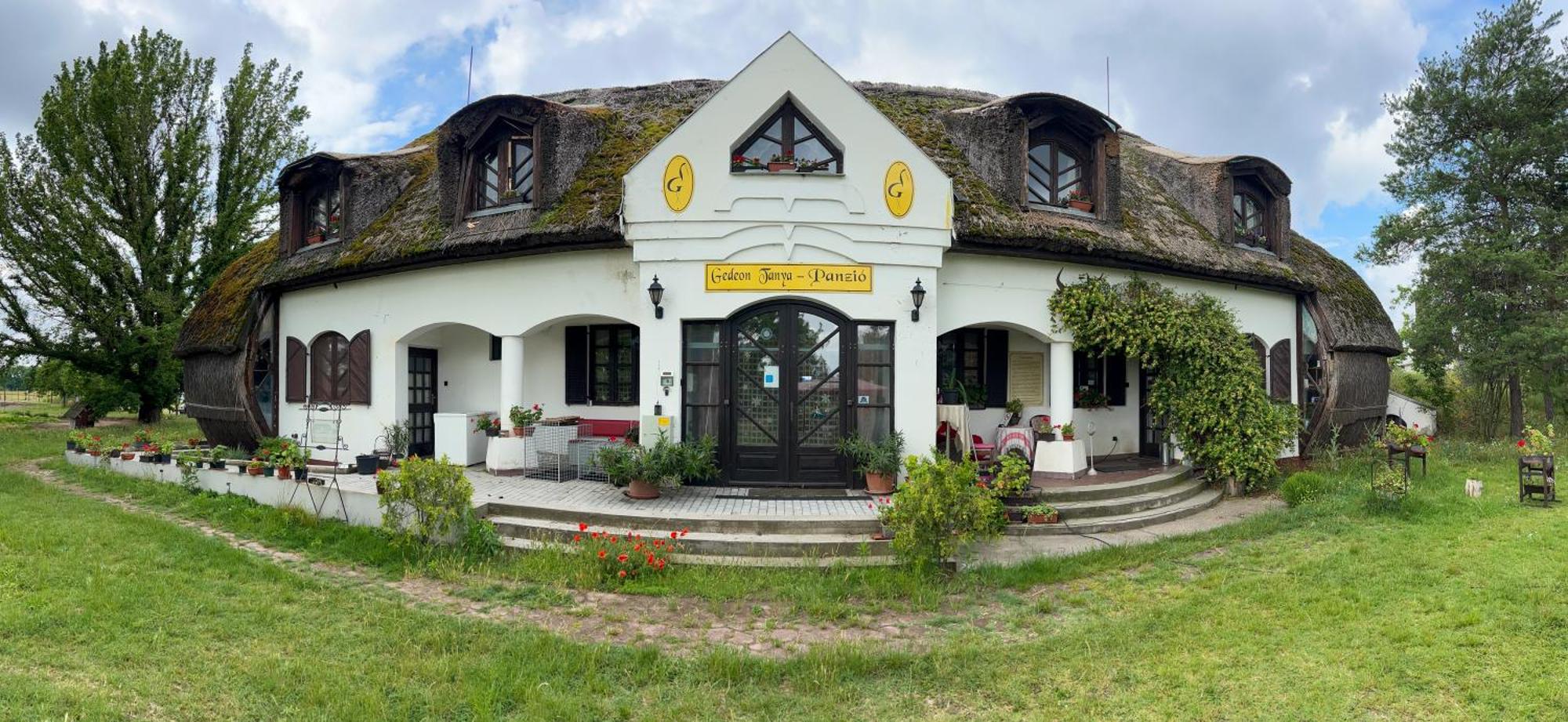 Gedeon Tanya Panzio Guest House Jakabszállás Eksteriør bilde